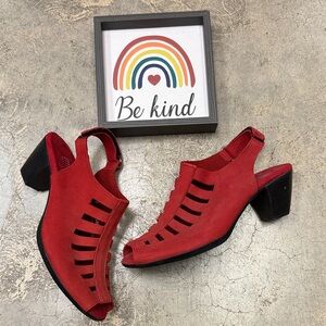 * Munro Red Slingback Heels